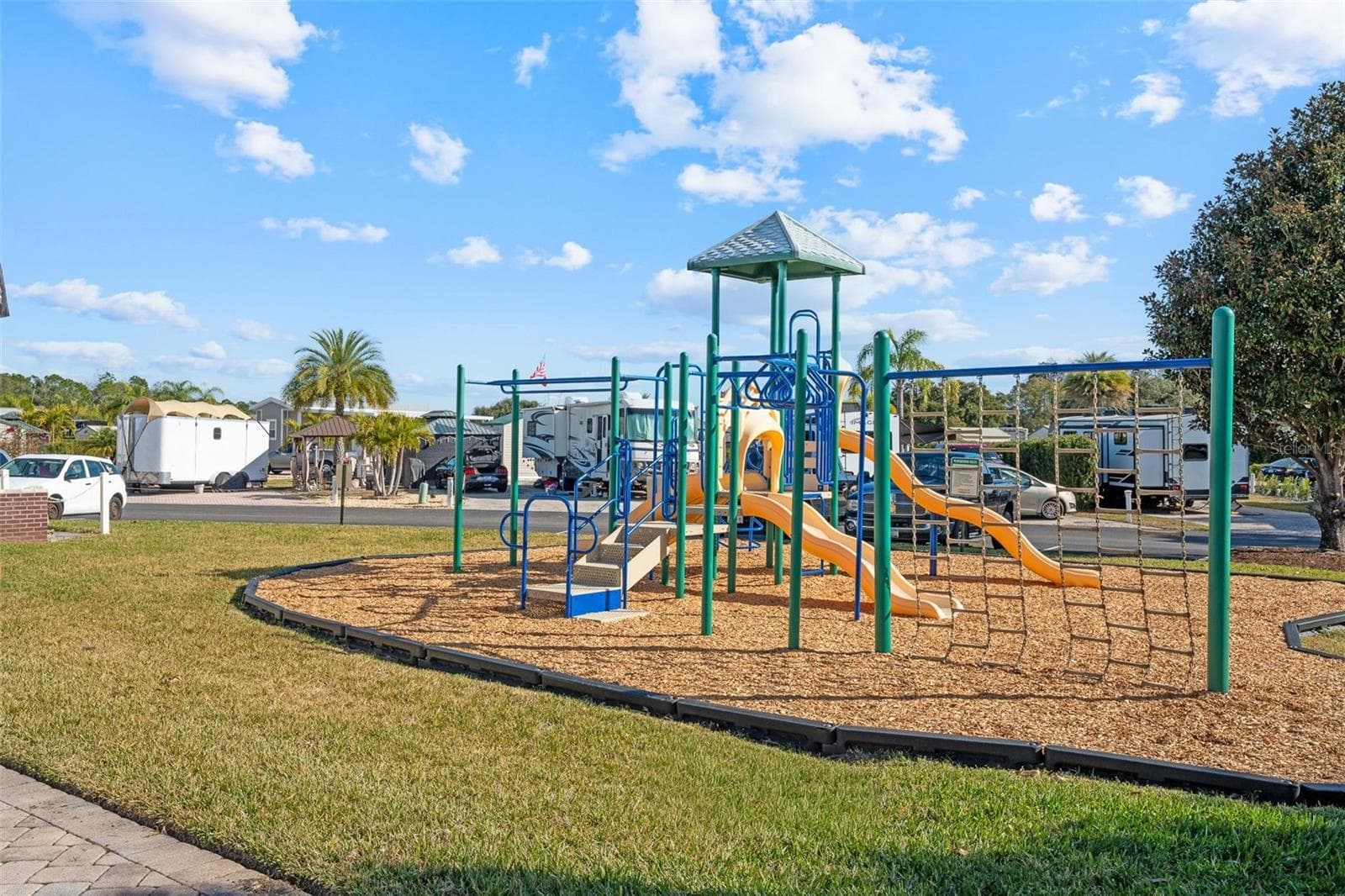 Manufactured Home at 2411 CITRUS TREE RD, CLERMONT, photo 35 of 47