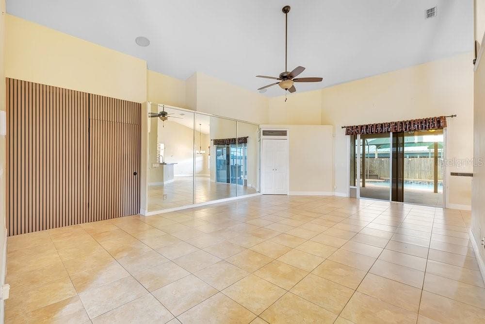 Single Family Residence at 407 THUNDER GULCH CT, ORLANDO, photo 14 of 38