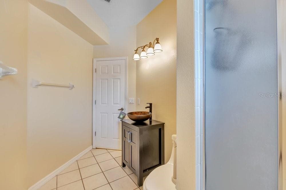 Single Family Residence at 407 THUNDER GULCH CT, ORLANDO, photo 31 of 38