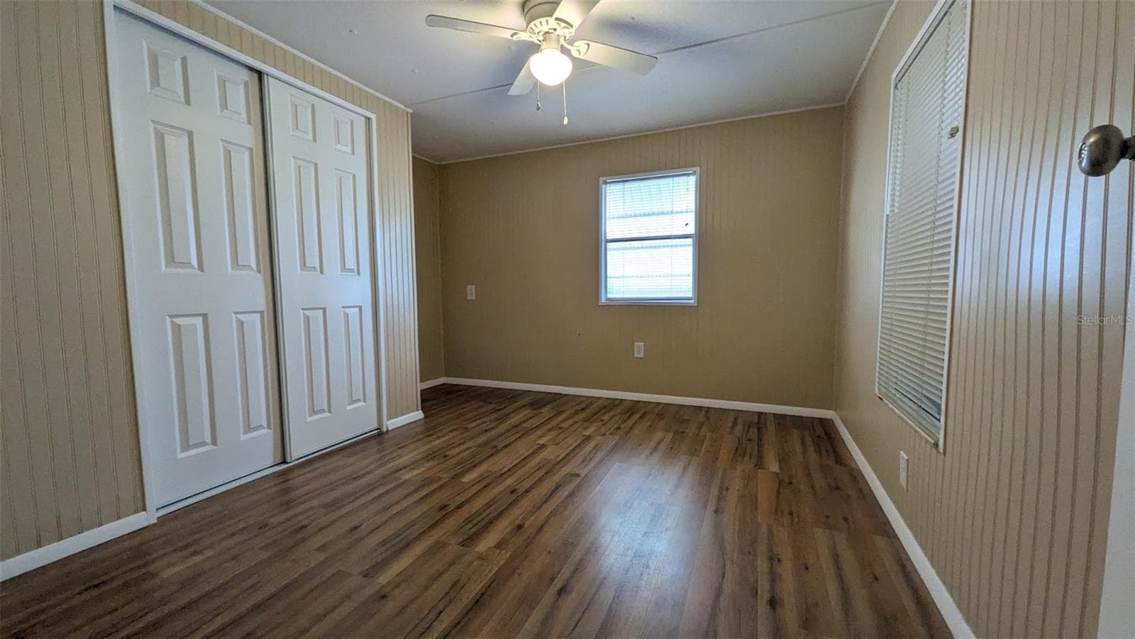 Manufactured Home at 39518 STERLING DR, ZEPHYRHILLS, photo 9 of 27