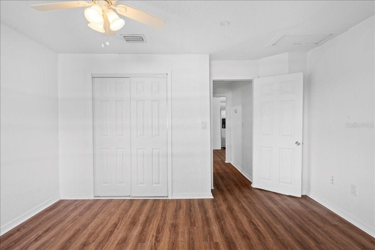 Single Family Residence at 704 E WILMA ST, TAMPA, photo 13 of 29
