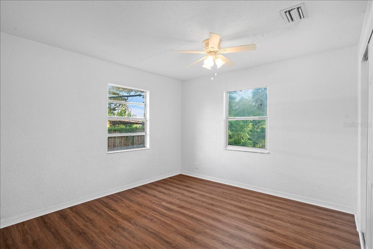Single Family Residence at 704 E WILMA ST, TAMPA, photo 15 of 29