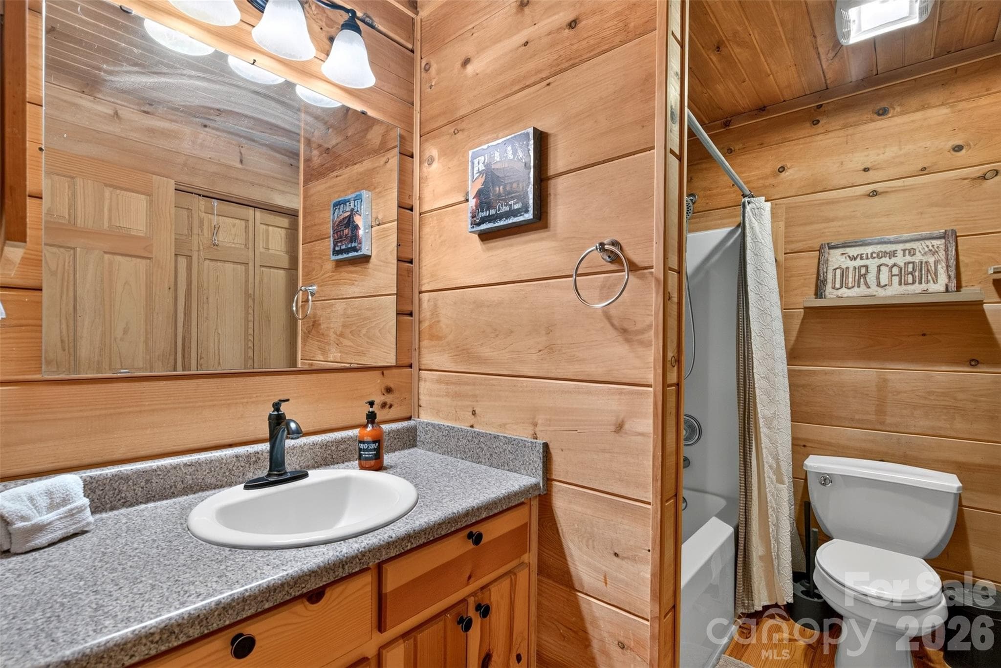 Single Family Residence at 898 Morgan Hill Road, Black Mountain, photo 11 of 47