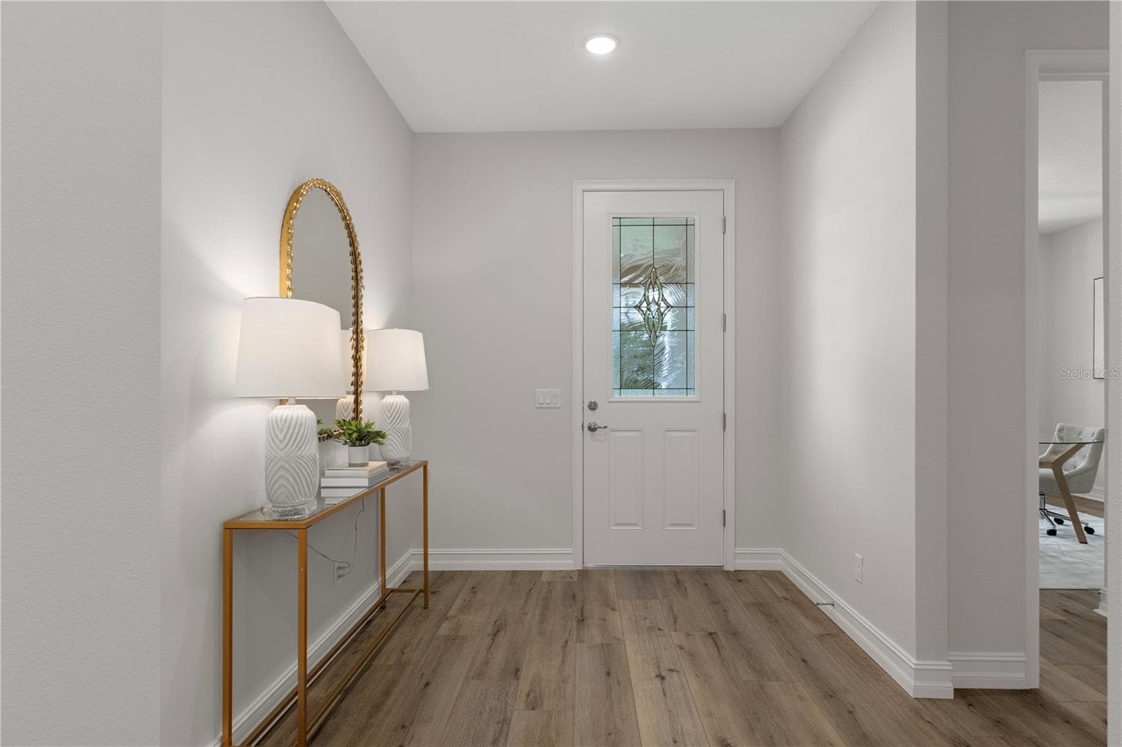 Model home - entry - 2181 W TALL OAKS DR, BEVERLY HILLS