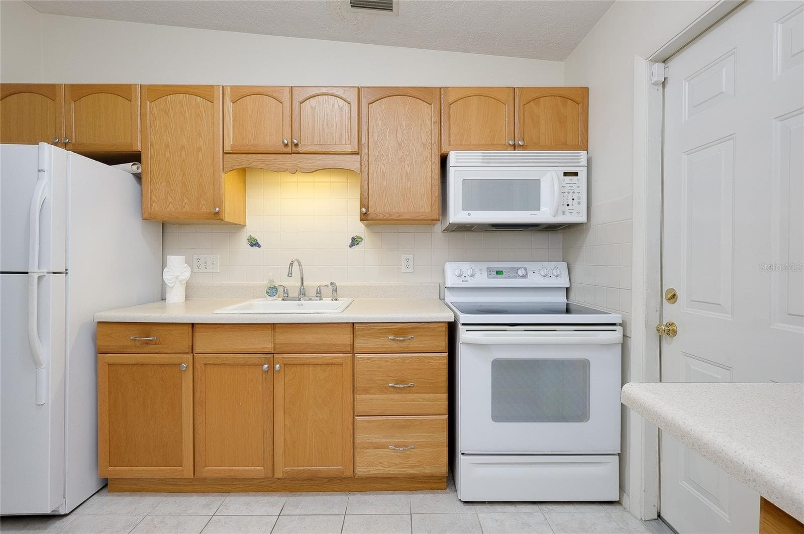 Single Family Residence at 3514 32ND ST W, BRADENTON, photo 6 of 20