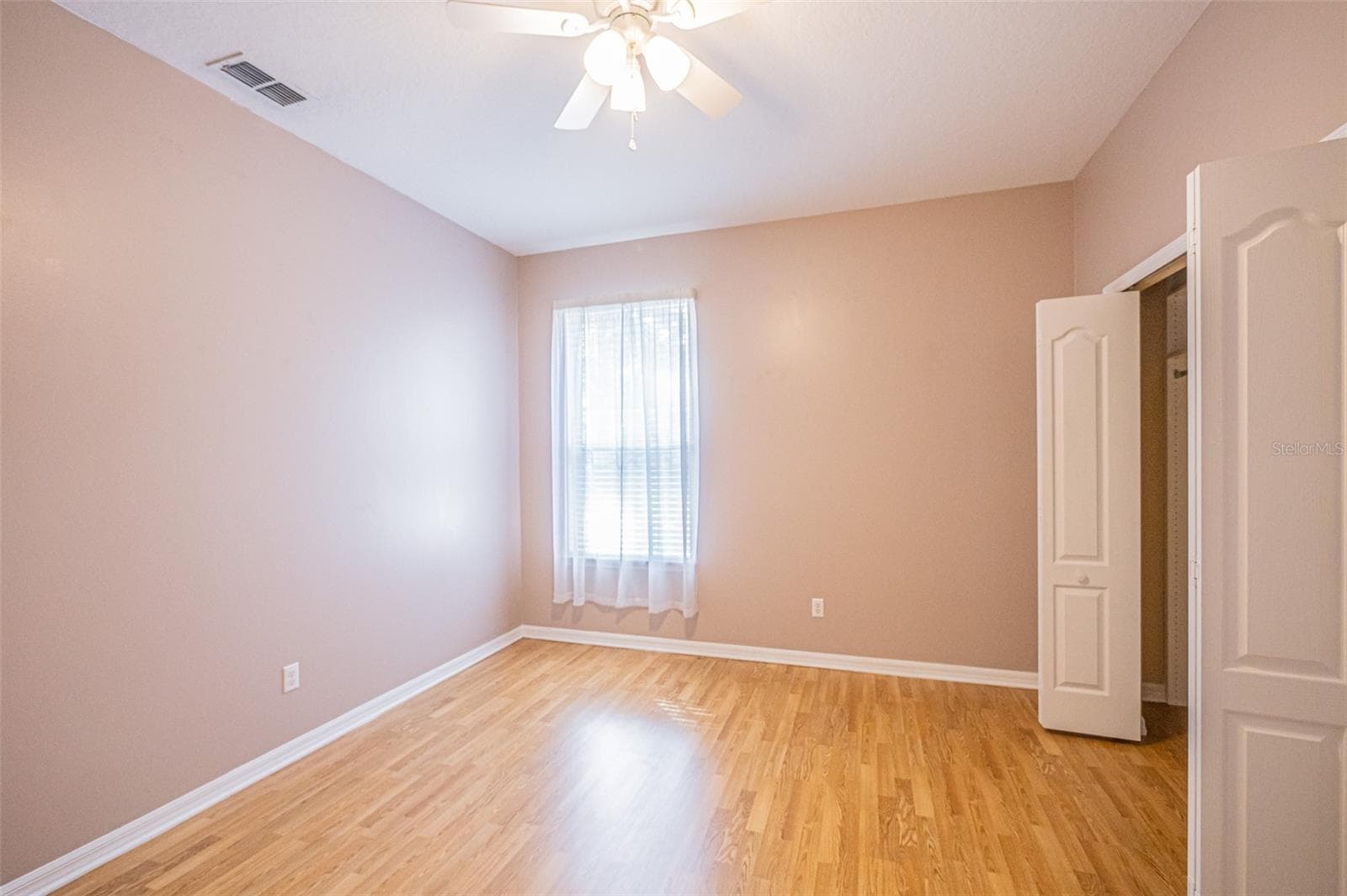 Single Family Residence at 7004 PINE HOLLOW DR, MOUNT DORA, photo 35 of 77