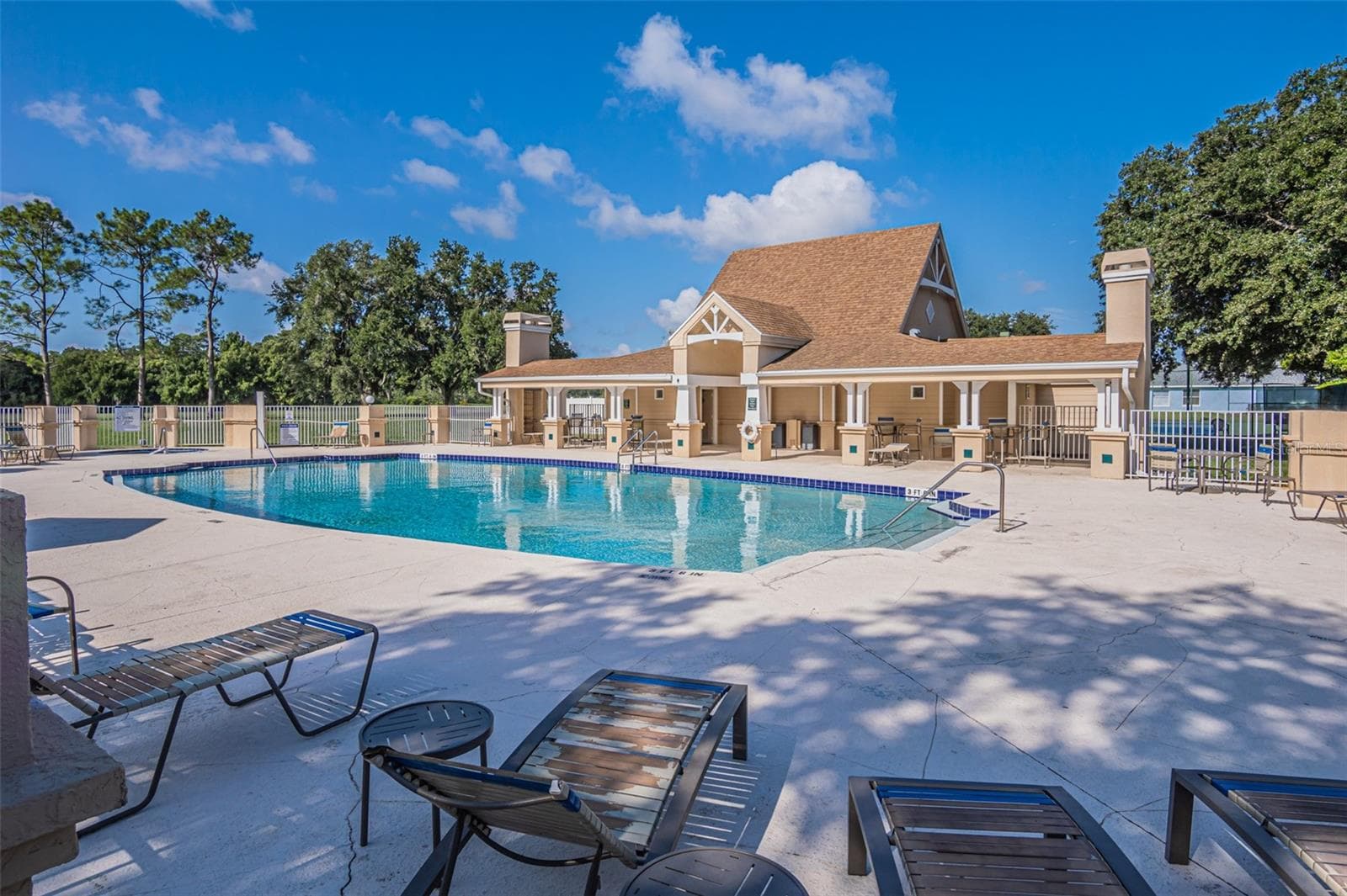 Single Family Residence at 7004 PINE HOLLOW DR, MOUNT DORA, photo 73 of 77