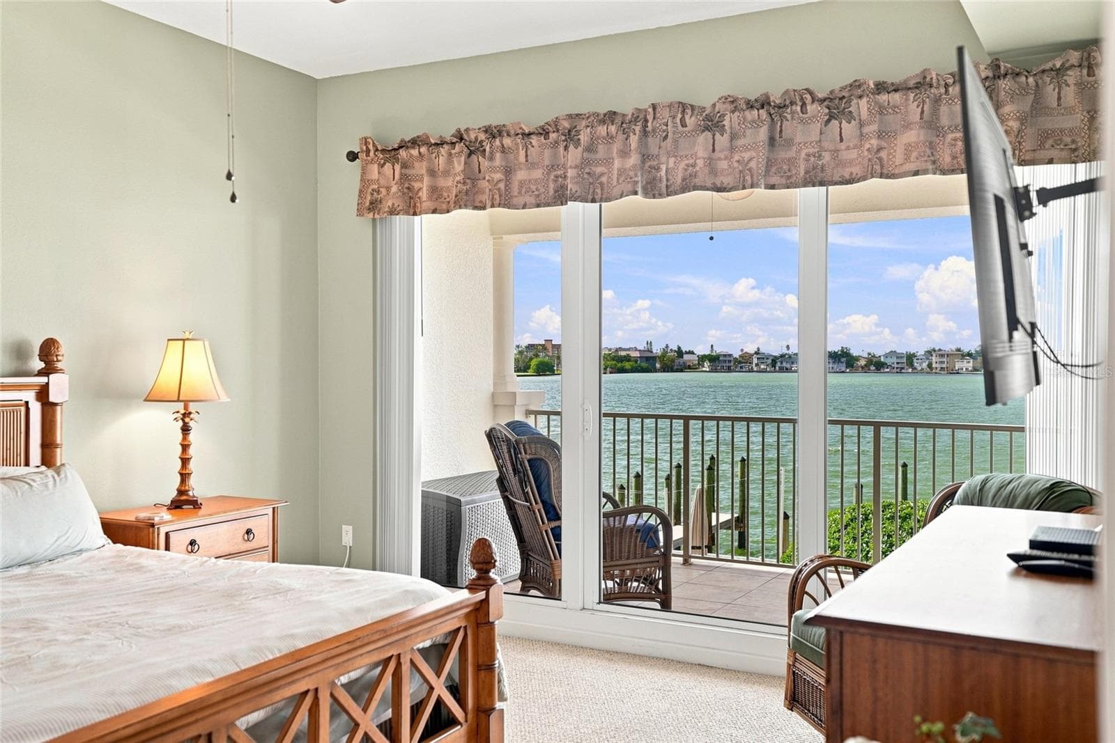 Condominium at 17735 GULF BLVD #204, REDINGTON SHORES, photo 32 of 60