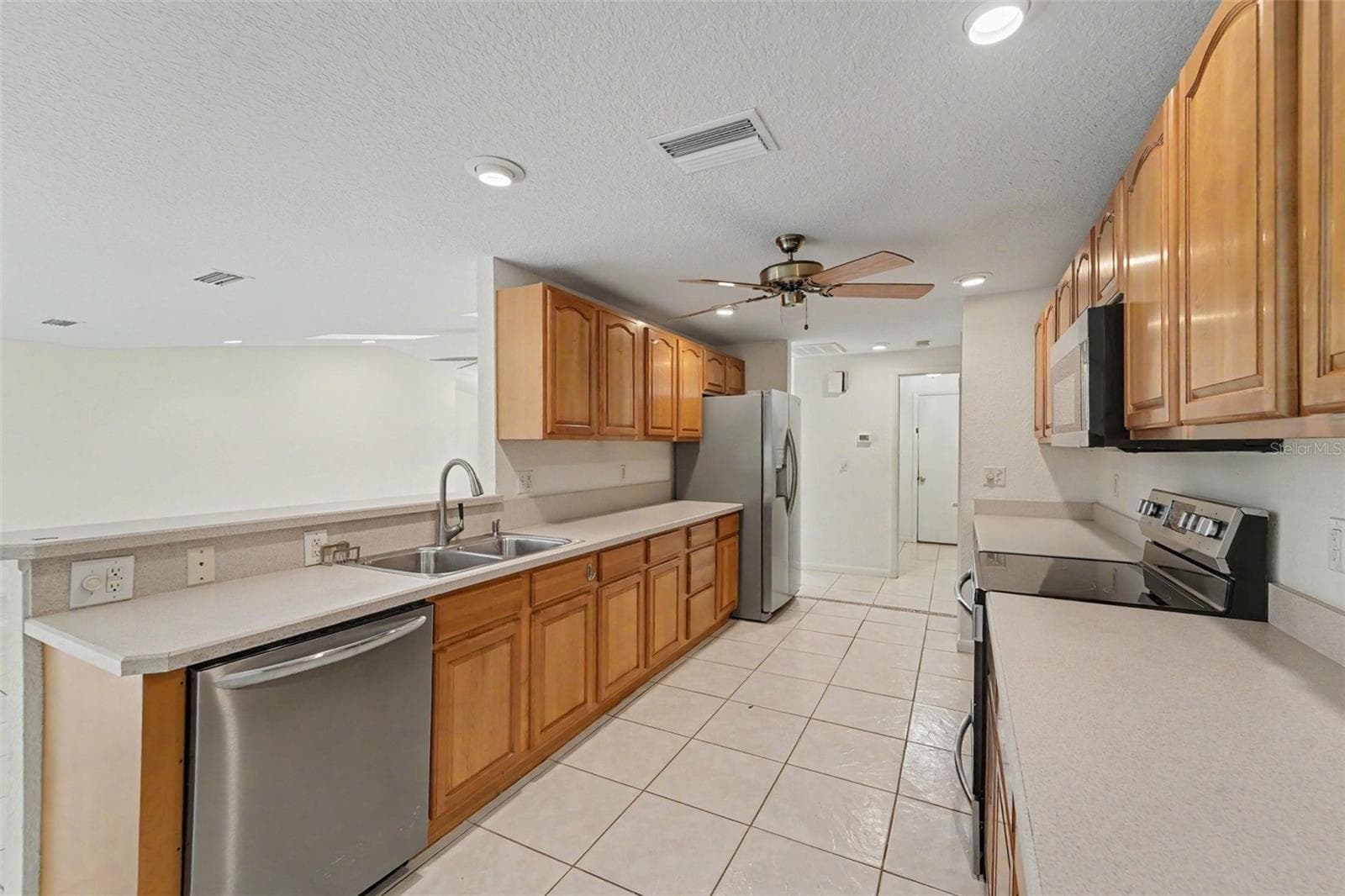 Single Family Residence at 2057 BRENT PL, PALM HARBOR, photo 7 of 26