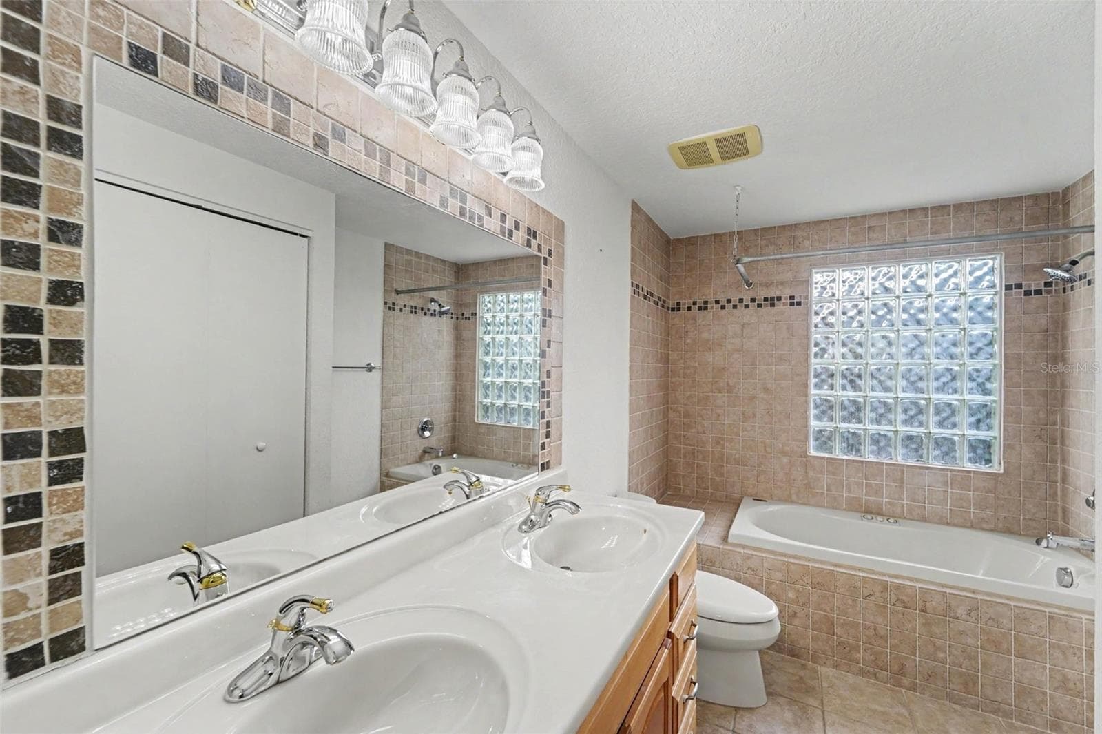 Single Family Residence at 2057 BRENT PL, PALM HARBOR, photo 18 of 26