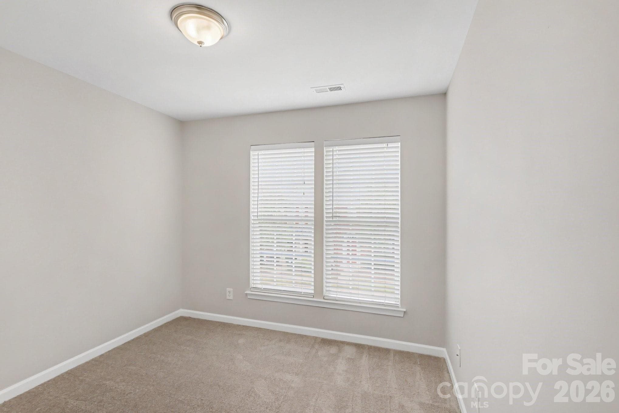Second guest bedroom - 4960 Sunburst Lane, Charlotte