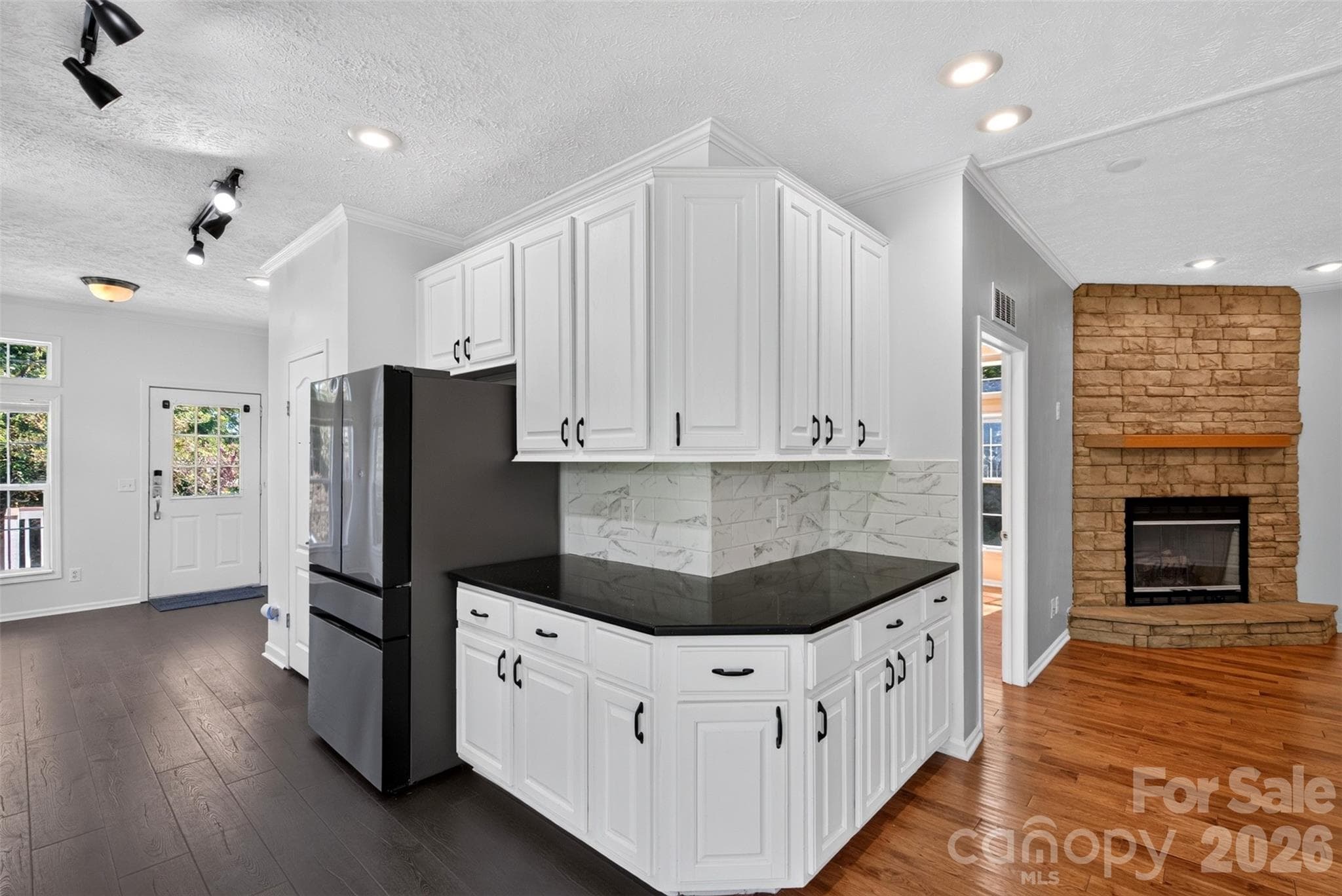 modern kitchen, open floor plan - 6 Enochs Way, Fletcher