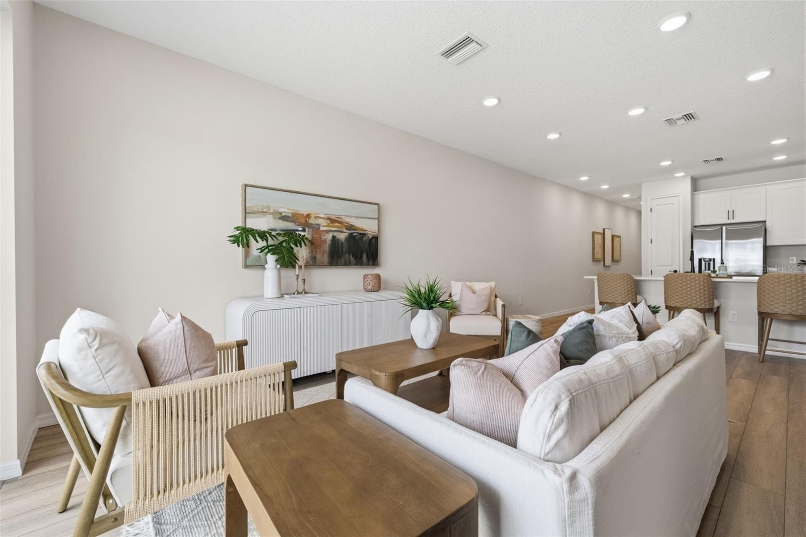 Great room - model home - 5837 ANGELA LEYLA PL, RIVERVIEW