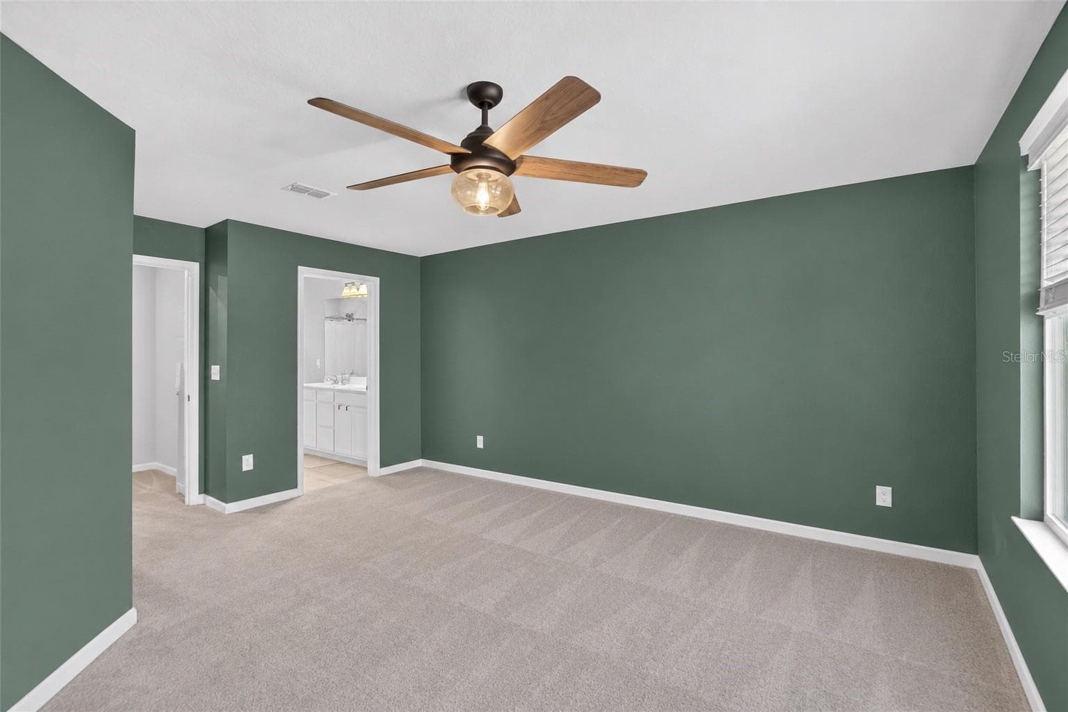 Townhouse at 2911 JACOB CROSSING LN, HOLIDAY, photo 9 of 93