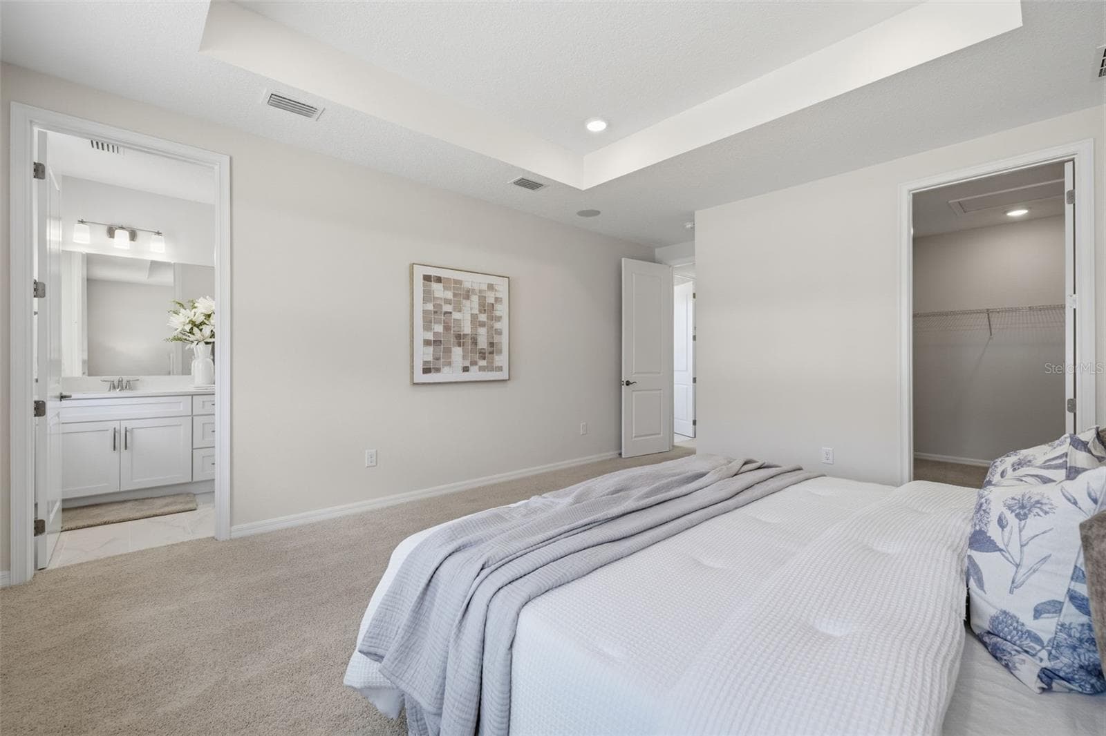 Primary bedroom - model home - 5819 ANGELA LEYLA PL, RIVERVIEW