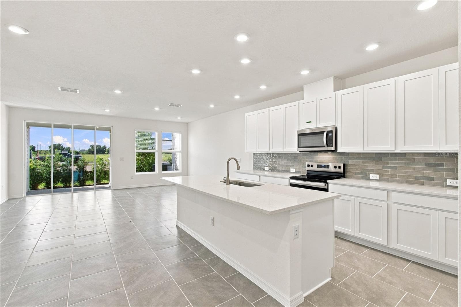 Kitchen - 6355 JENSEN VIEW AVE, APOLLO BEACH