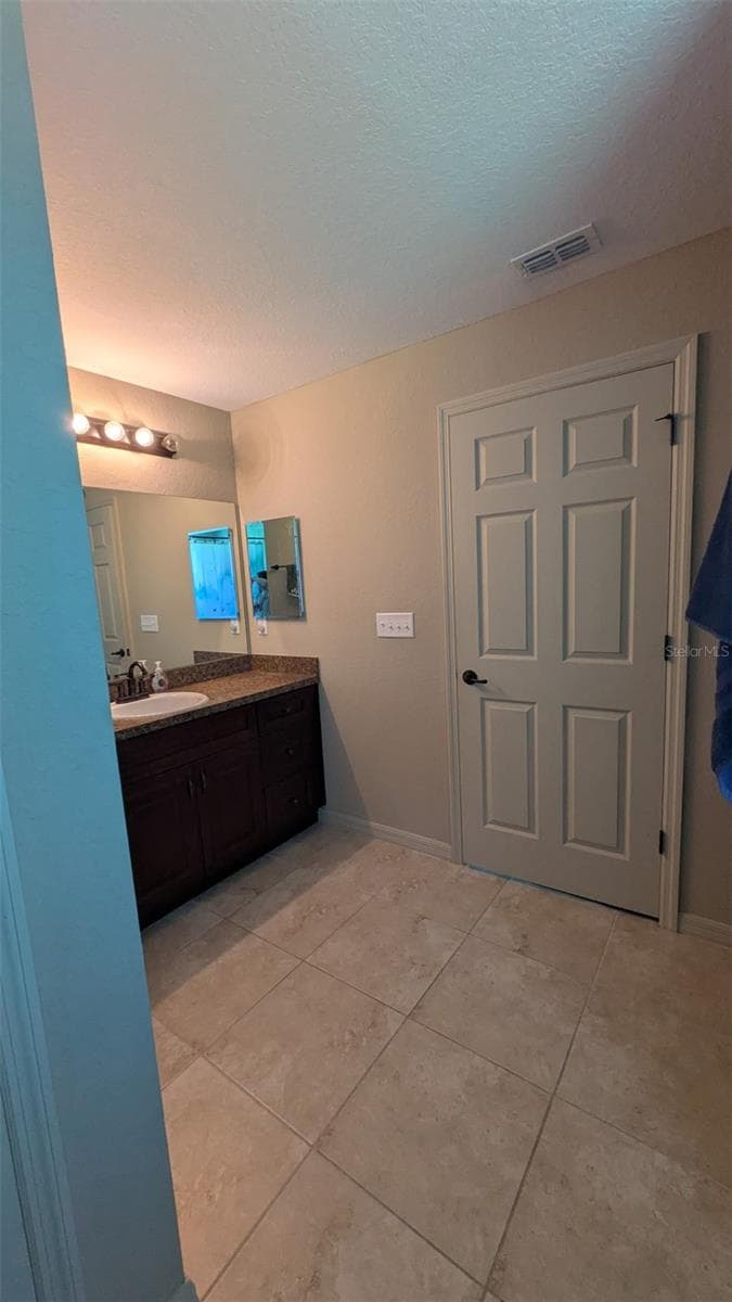 Single Family Residence at 16773 SW 18TH AVENUE RD, OCALA, photo 12 of 19