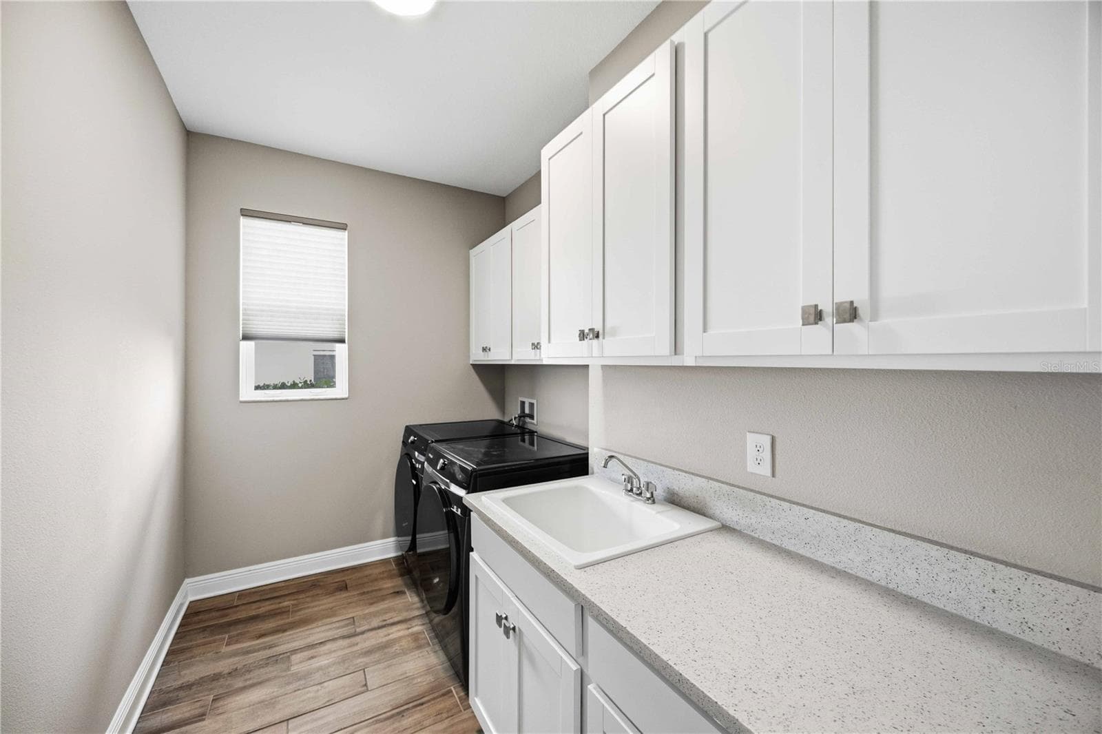 Single Family Residence at 4745 ANTRIM DR, SARASOTA, photo 11 of 39