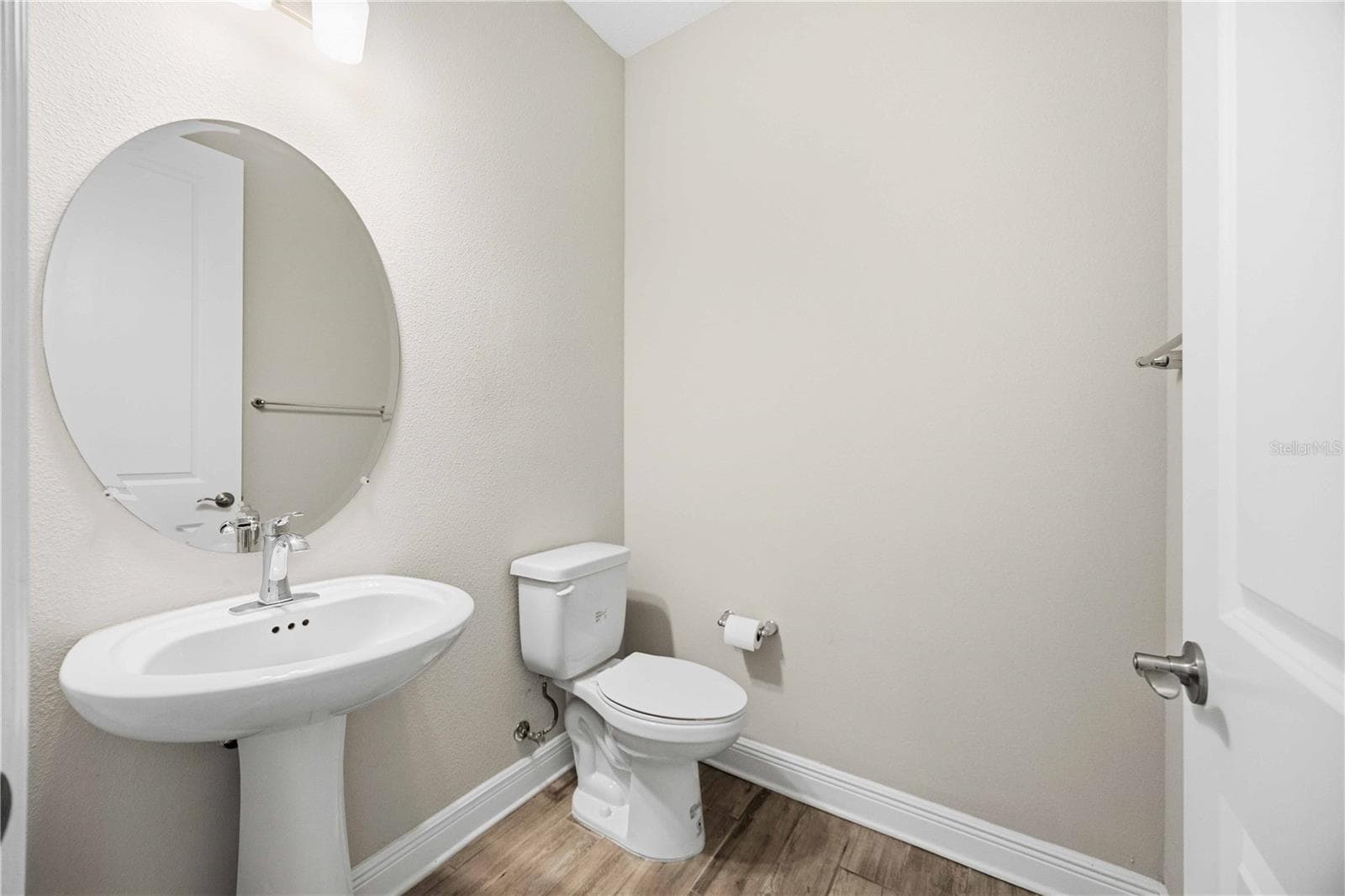 Single Family Residence at 4745 ANTRIM DR, SARASOTA, photo 13 of 39