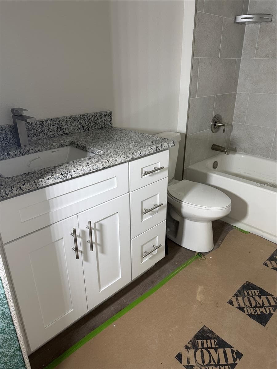 2nd bath - 34281 MANUEL ST, WEBSTER