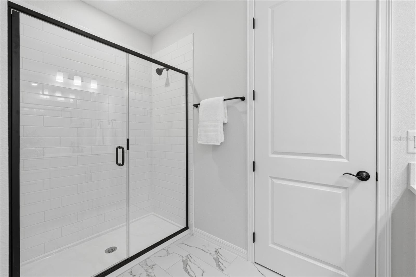 Primary bathroom - model home - 5817 ANGELA LEYLA PL, RIVERVIEW