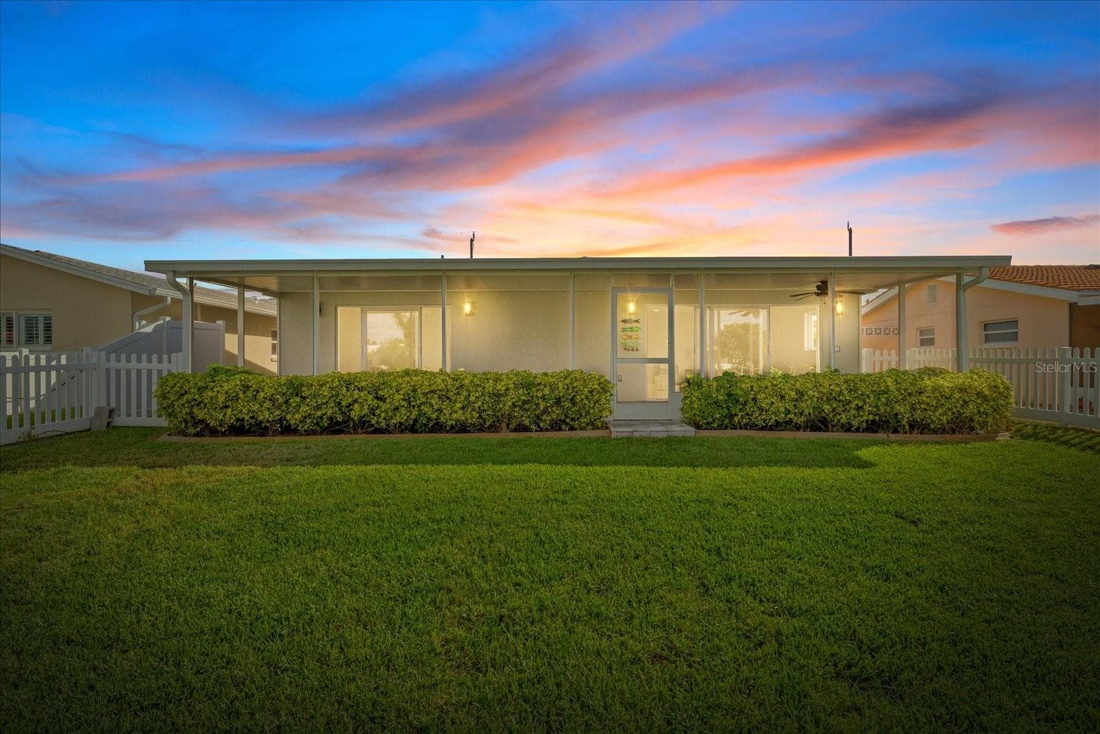 Virtually enhanced - 3961 HEADSAIL DR, NEW PORT RICHEY