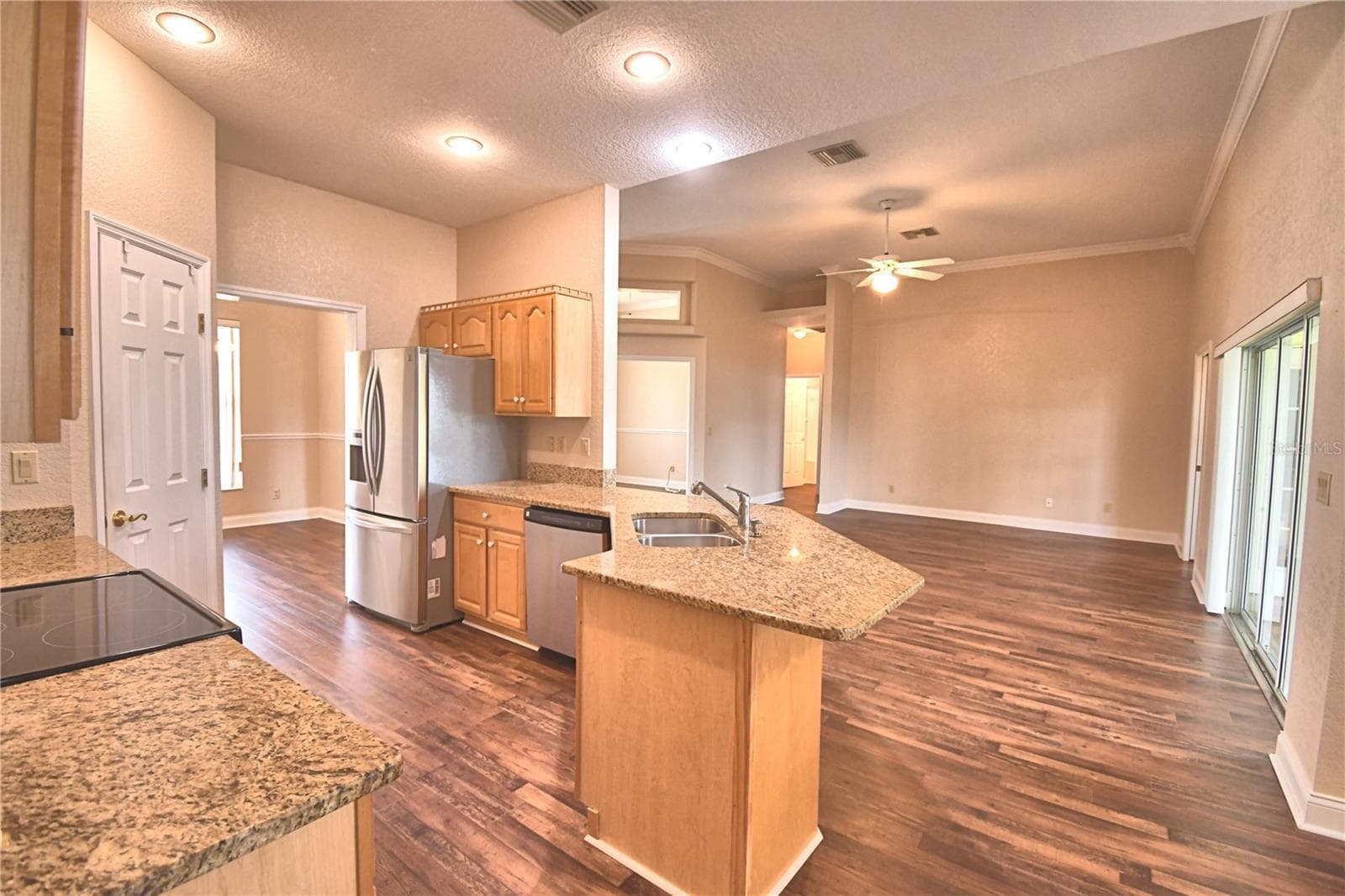 Single Family Residence at 754 SANTA MARIA DR, WINTER HAVEN, photo 12 of 52