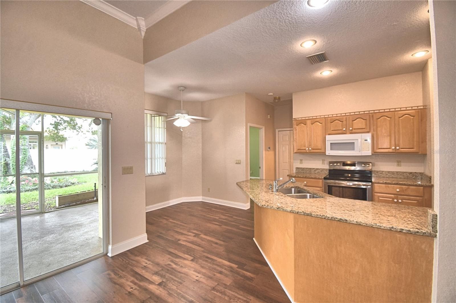 Single Family Residence at 754 SANTA MARIA DR, WINTER HAVEN, photo 16 of 52