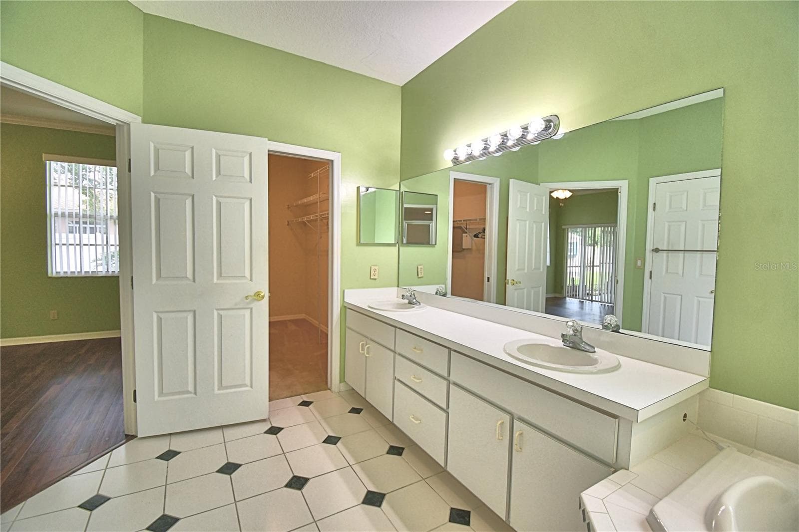 Single Family Residence at 754 SANTA MARIA DR, WINTER HAVEN, photo 22 of 52