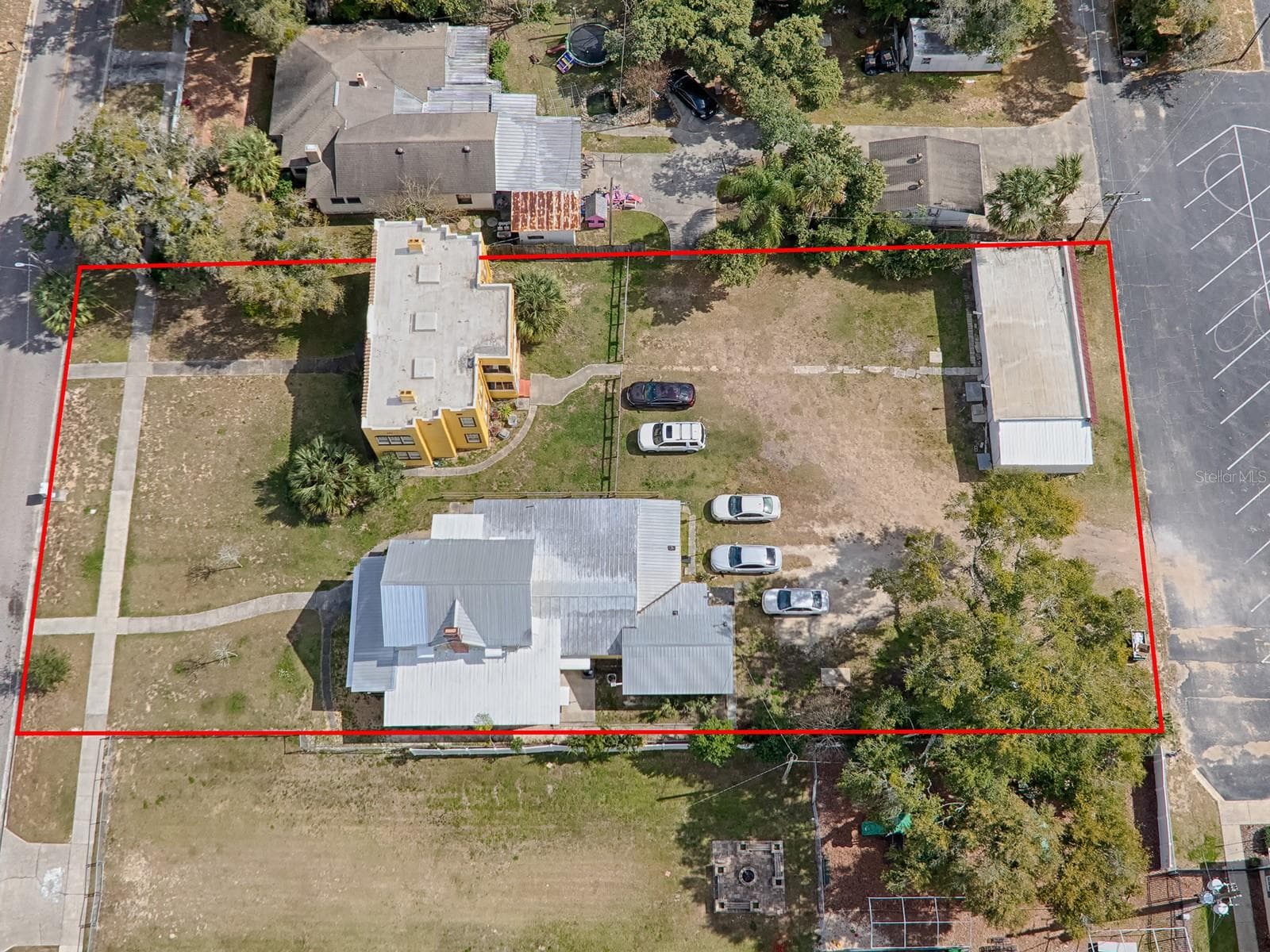 422 & 426 E CITRUS AVE