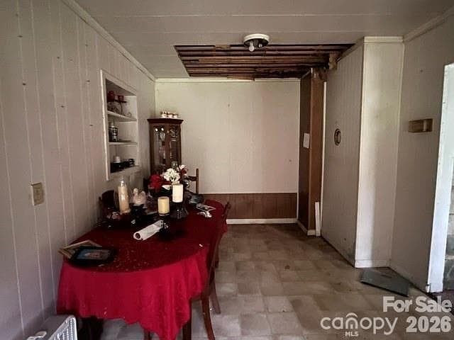 Single Family Residence at 205 Whitson Road, Marion, photo 7 of 16