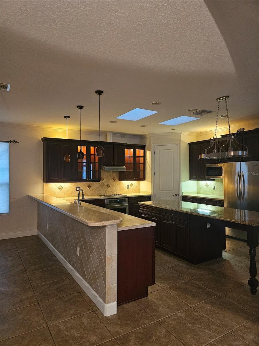 Single Family Residence at 33116 IRONGATE DR, LEESBURG, photo 23 of 95