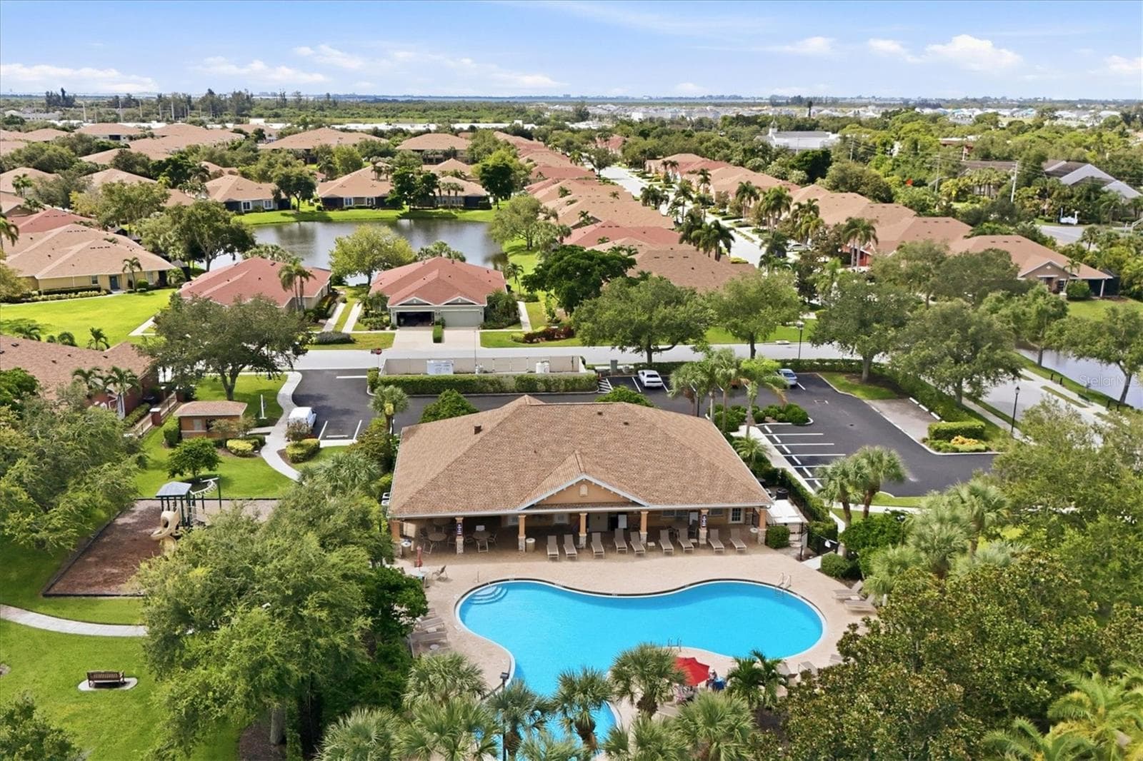 Condominium at 4239 OVERTURE CIR, BRADENTON, photo 44 of 45