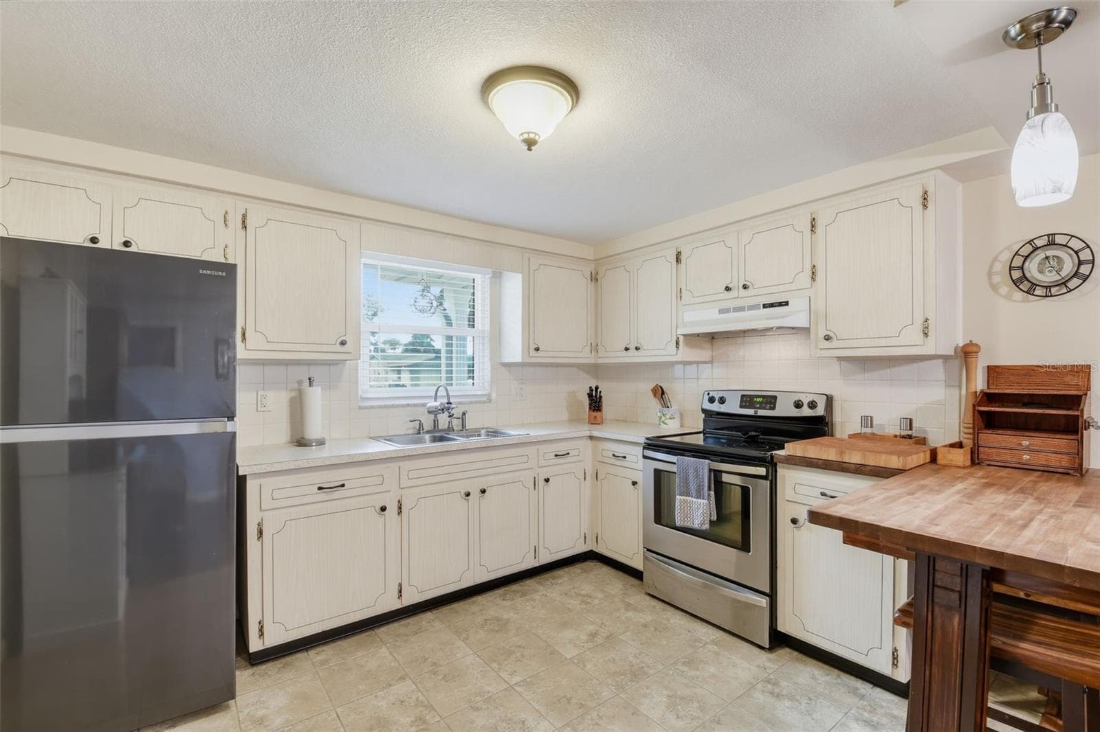 Spacious Kitchen - 10831 MAPLEWOOD AVE, PORT RICHEY