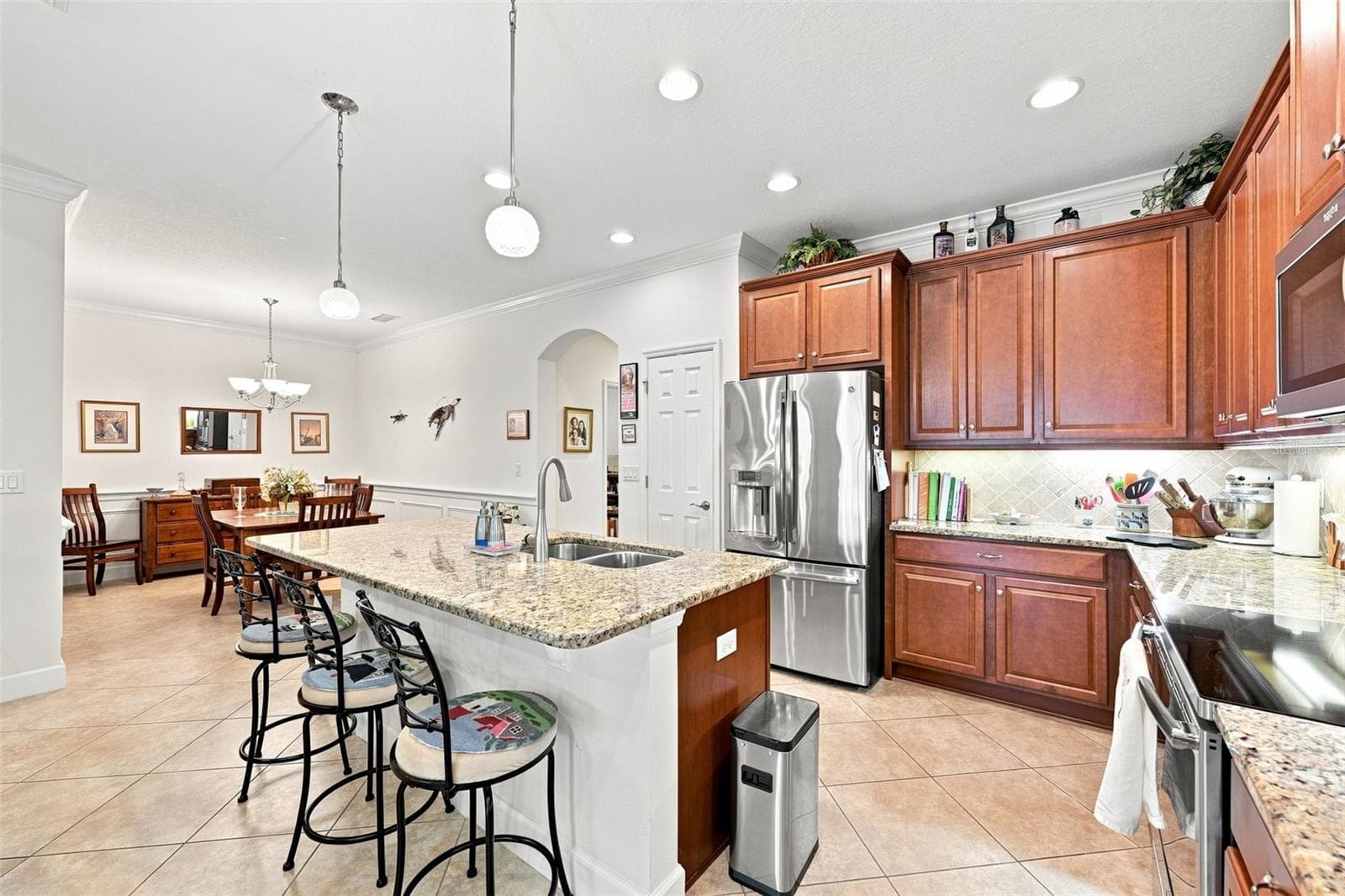 Villa at 629 CHIPPER DR, SUN CITY CENTER, photo 10 of 36