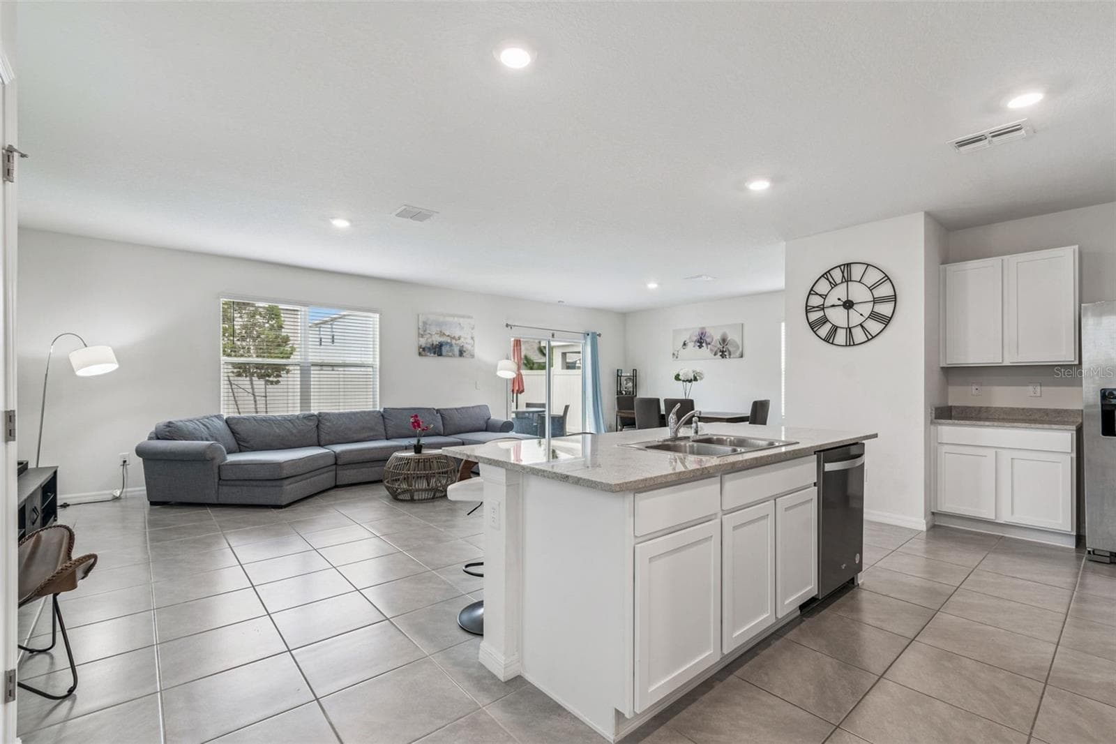 Single Family Residence at 5667 CHORLEYWOOD LN, WESLEY CHAPEL, photo 6 of 96