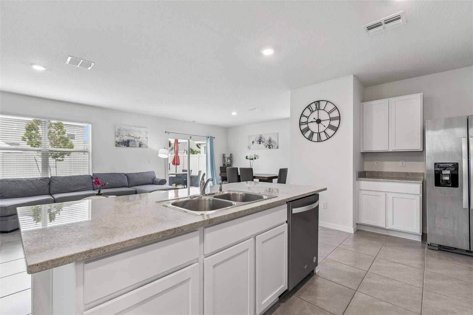 Single Family Residence at 5667 CHORLEYWOOD LN, WESLEY CHAPEL, photo 7 of 96