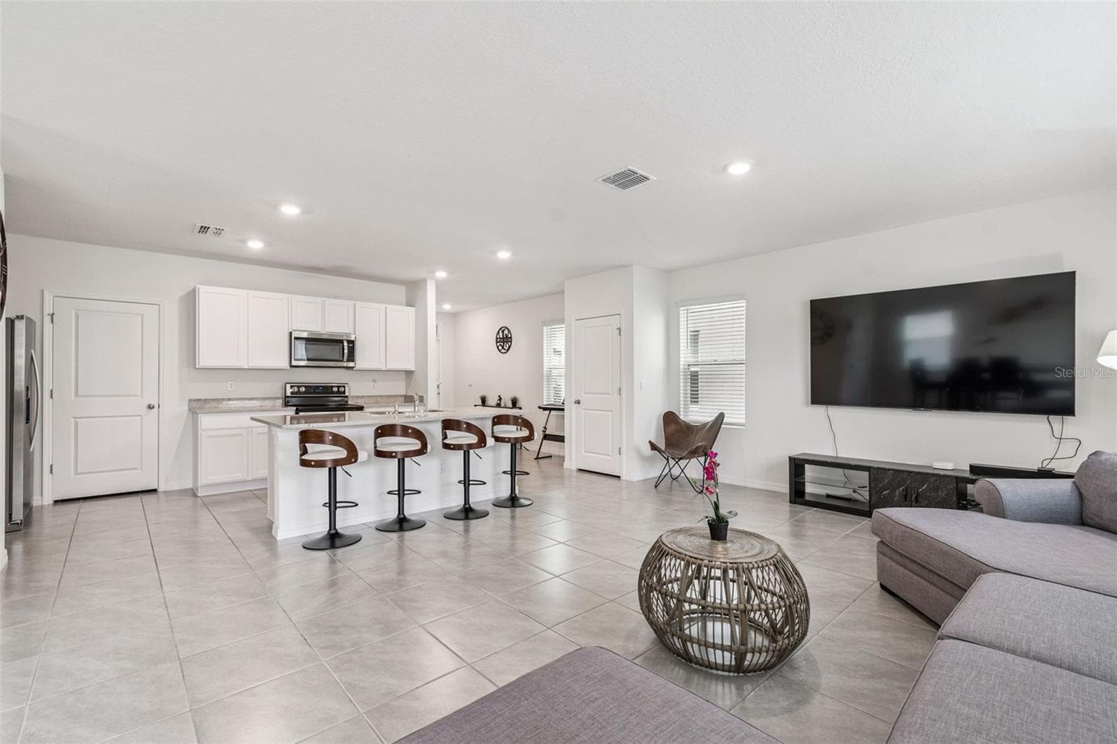 Single Family Residence at 5667 CHORLEYWOOD LN, WESLEY CHAPEL, photo 13 of 96