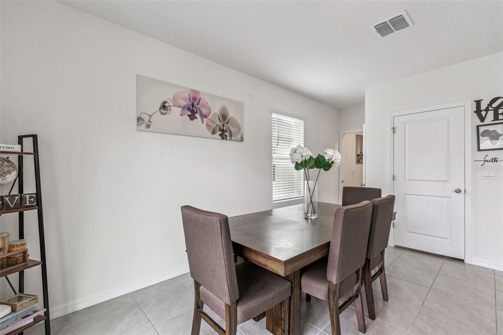Single Family Residence at 5667 CHORLEYWOOD LN, WESLEY CHAPEL, photo 20 of 96