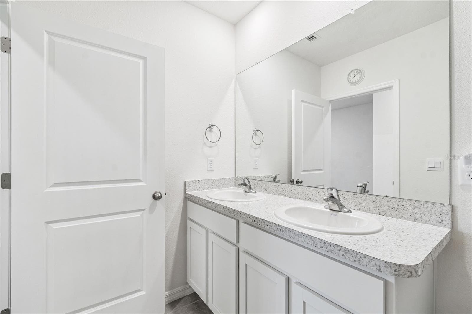 Single Family Residence at 5667 CHORLEYWOOD LN, WESLEY CHAPEL, photo 41 of 96
