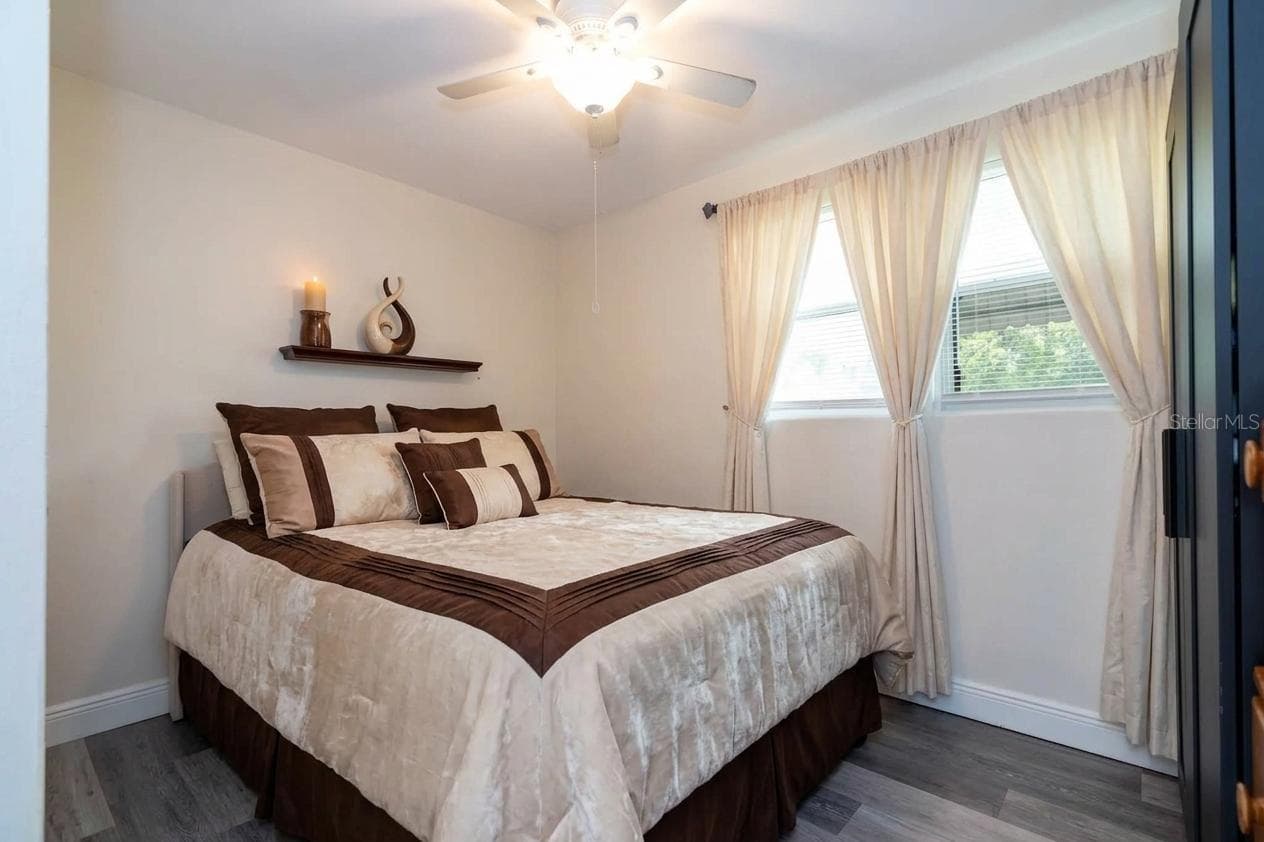 Single Family Residence at 708 SANTA FE LN, ORLANDO, photo 13 of 17