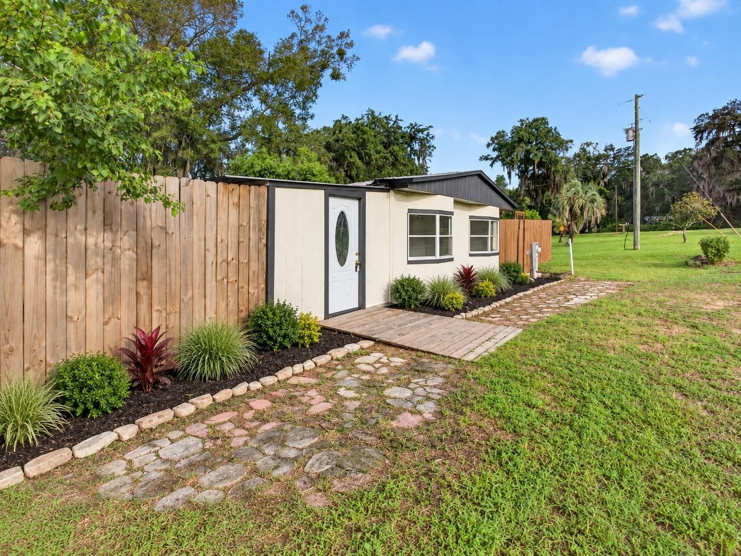 Single Family Residence at 6287 MAGNOLIA ST, KEYSTONE HEIGHTS, photo 2 of 29