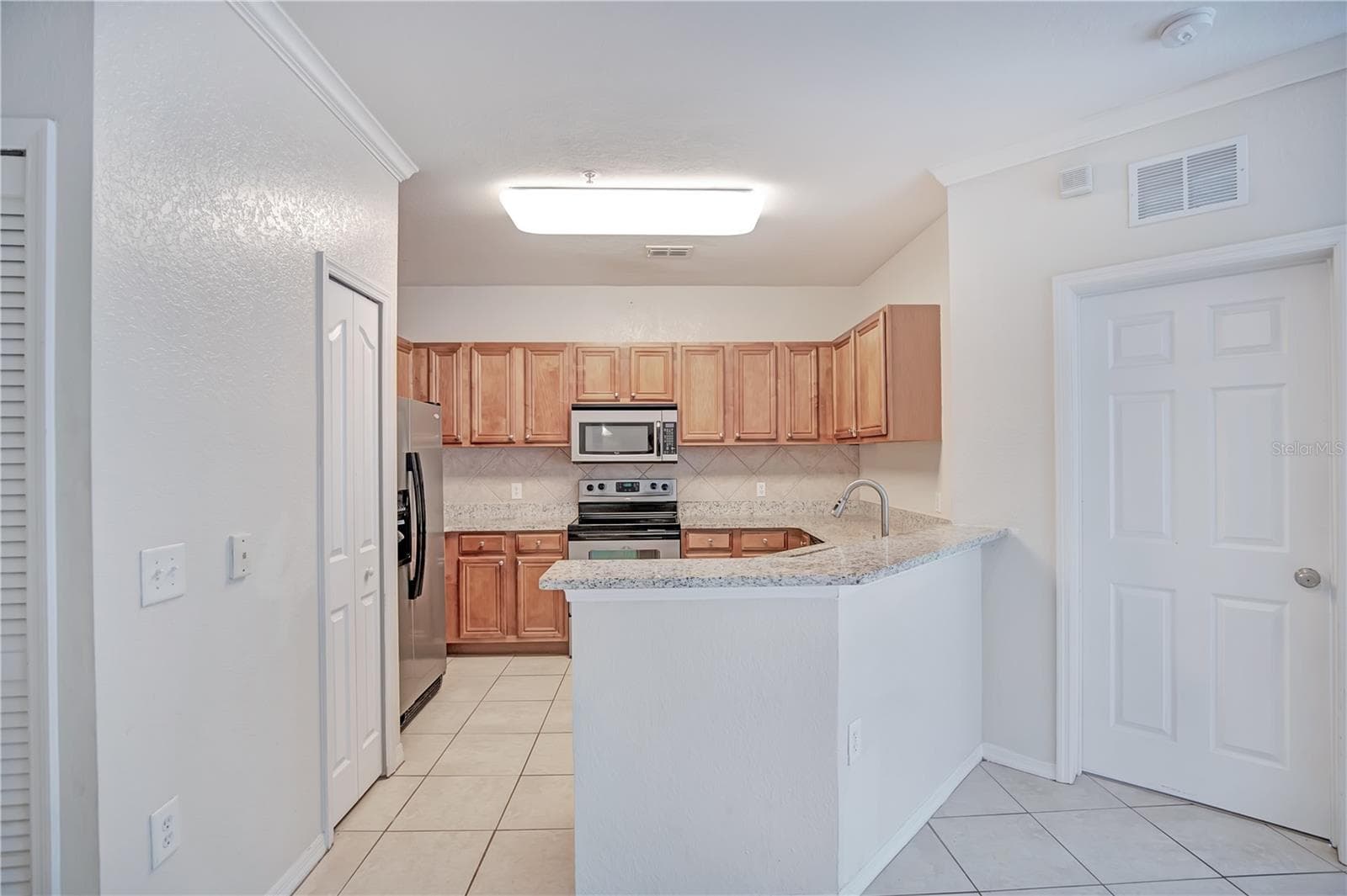 Townhouse at 6119 METROWEST BLVD #103, ORLANDO, photo 10 of 38