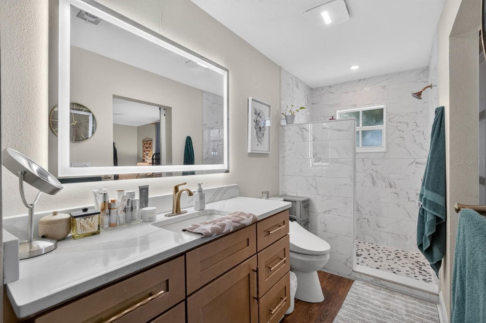 PRIMARY BATH - 3216 UMBRELLA TREE, EDGEWATER