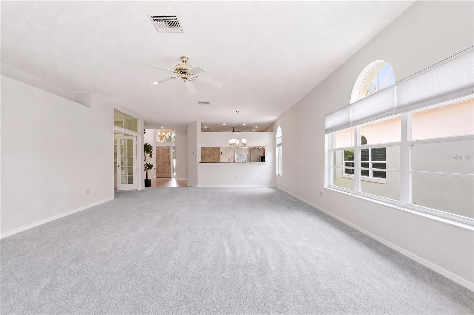 Living Room / Dining Room - 1063 DARTFORD DR, TARPON SPRINGS