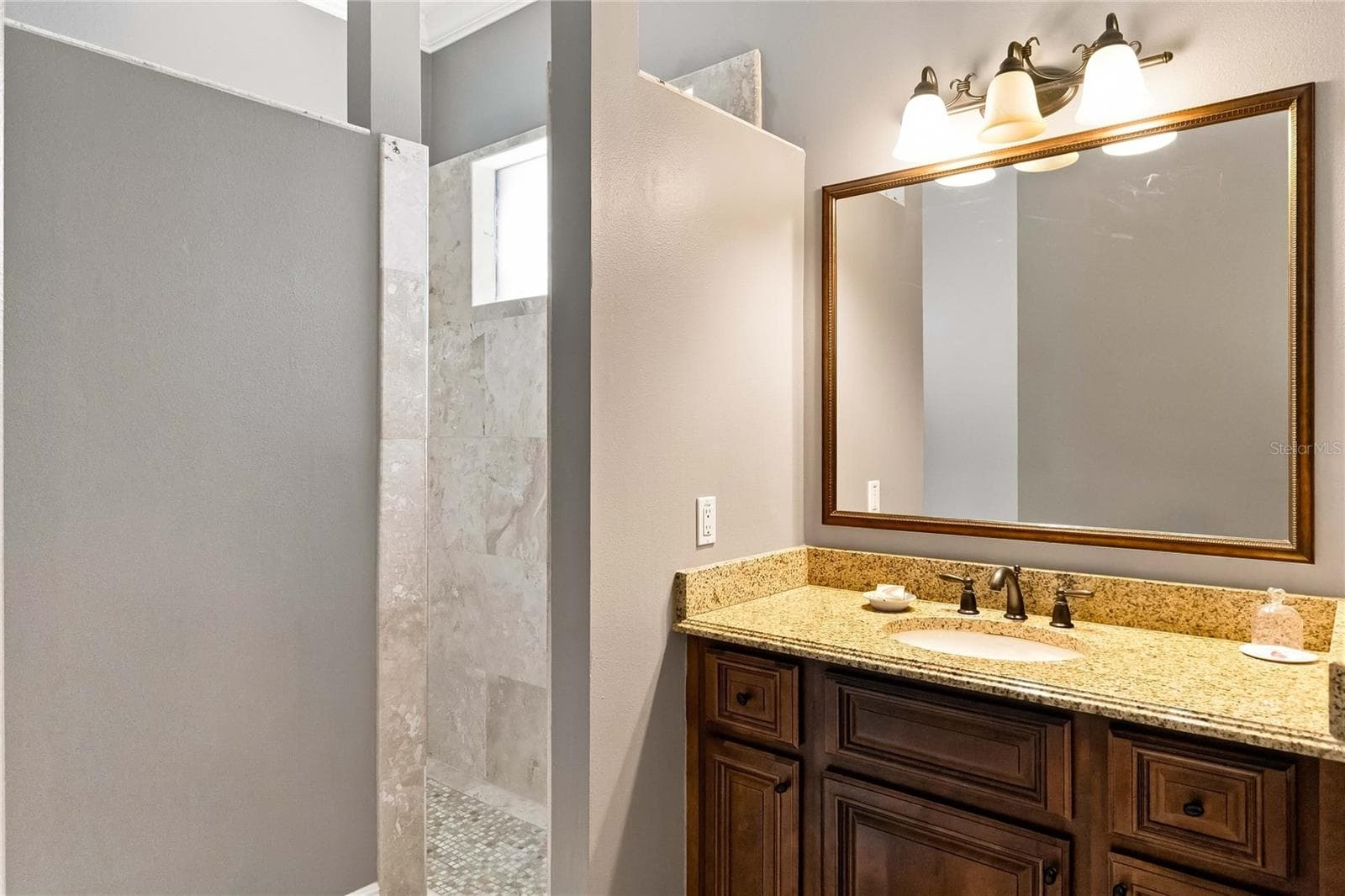 Single Family Residence at 438 HARBOUR OAKS POINTE DR, ORLANDO, photo 25 of 61