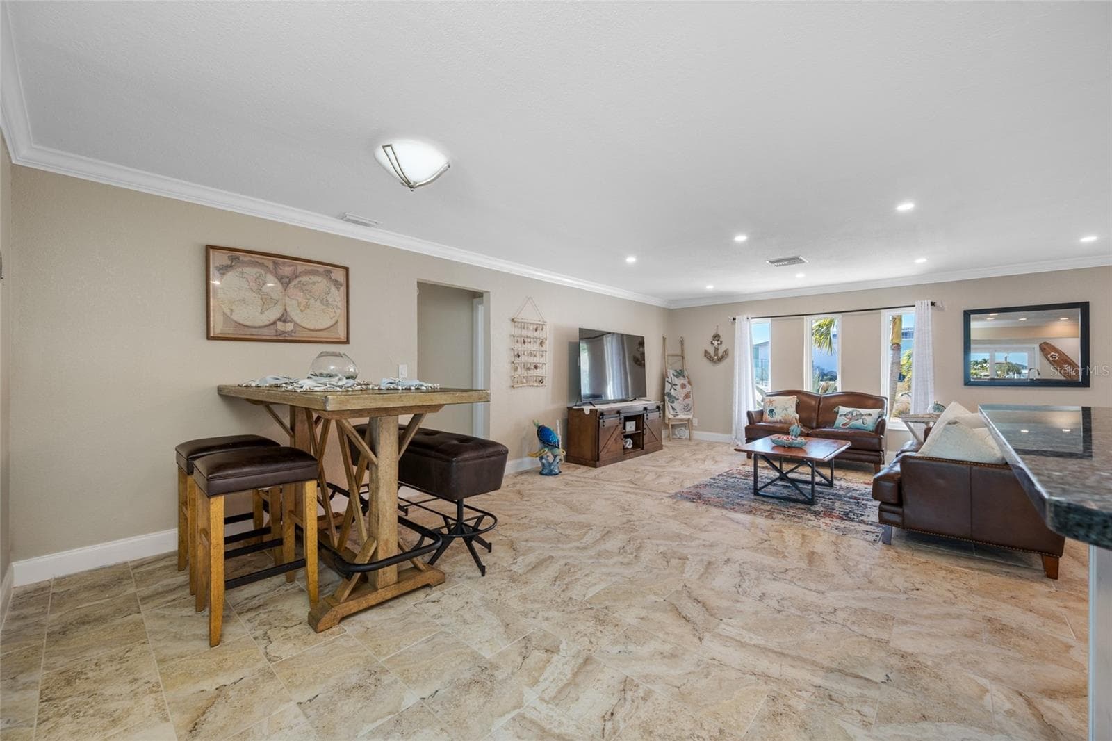 Single Family Residence at 17161 2ND ST E, NORTH REDINGTON BEACH, photo 10 of 48