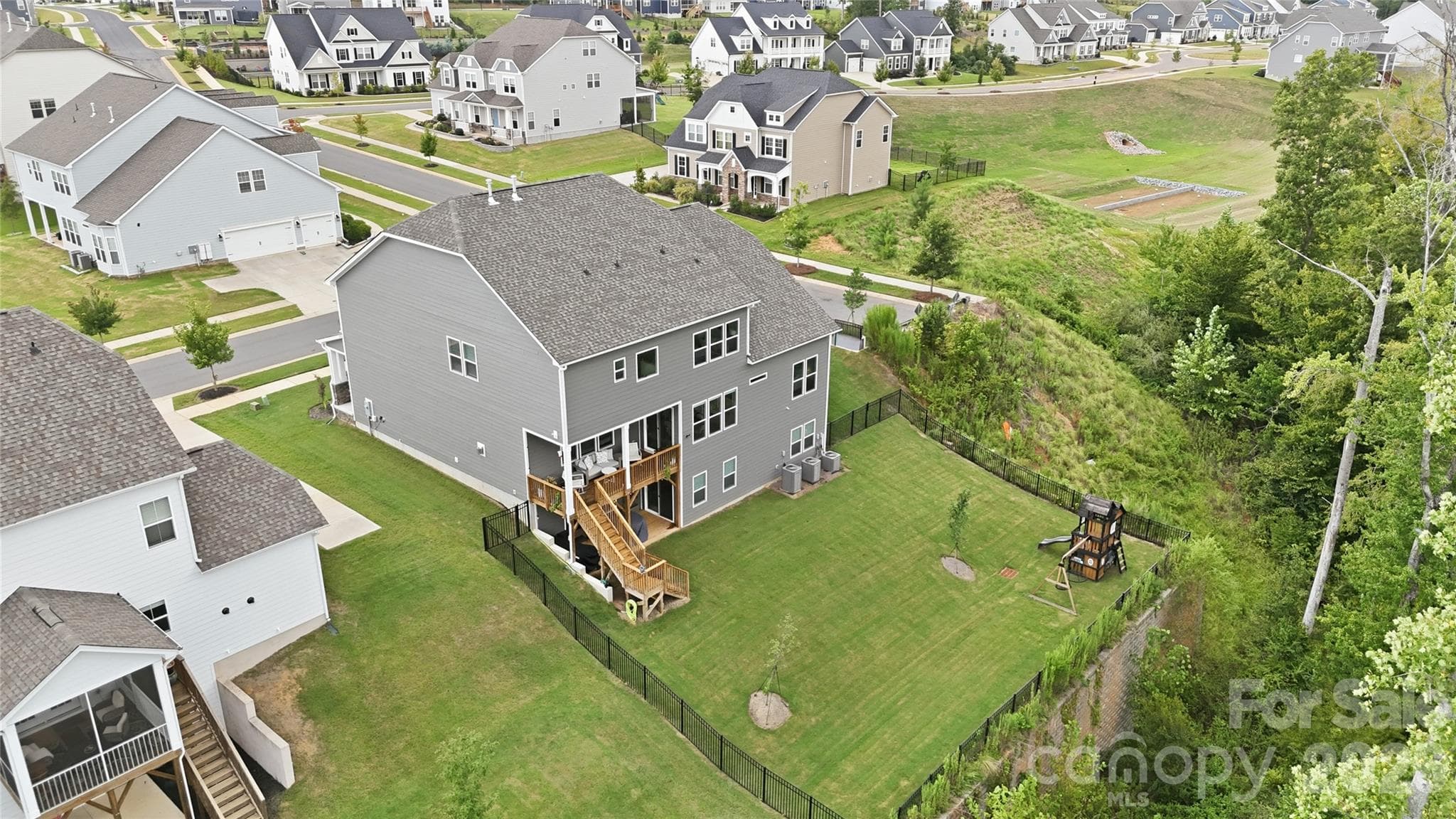 Single Family Residence at 14703 Keyes Meadow Way, Huntersville, photo 4 of 45