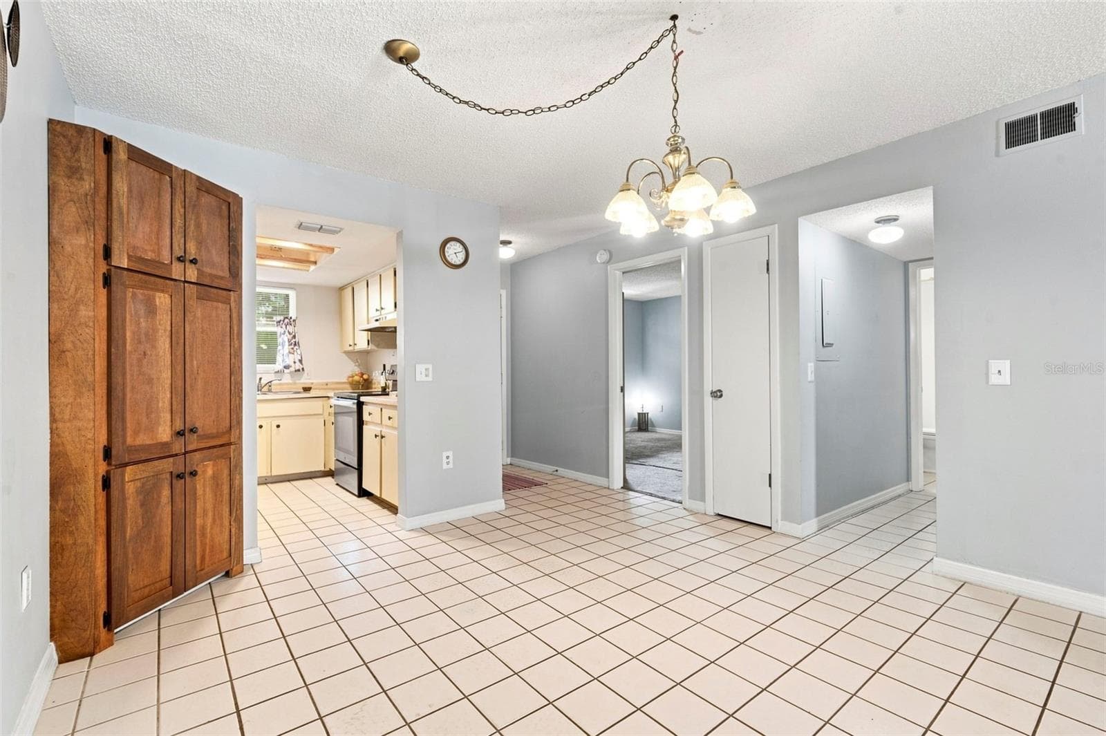 Condominium at 4113 PASSPORT LN #102, NEW PORT RICHEY, photo 8 of 56