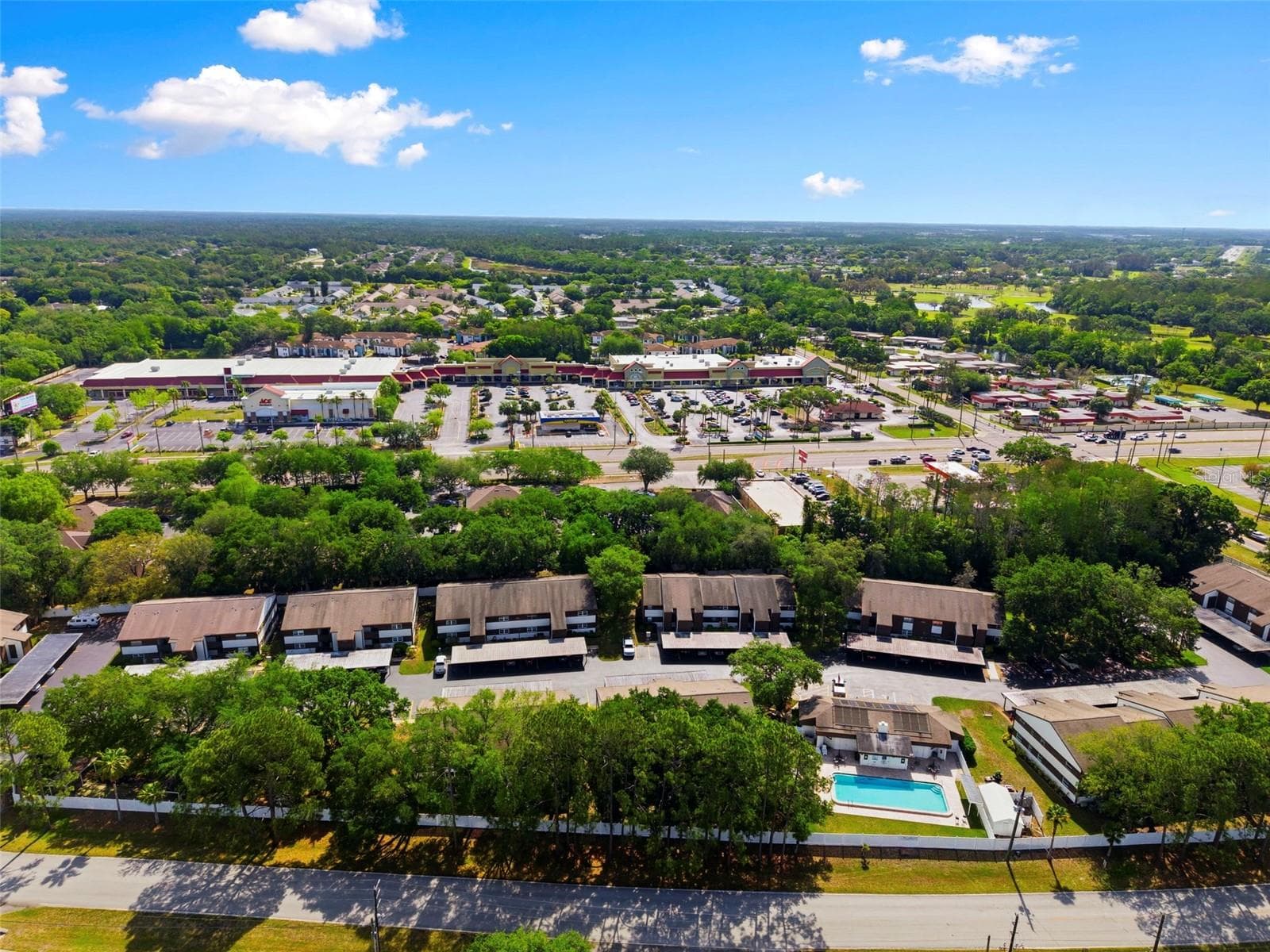 Condominium at 4113 PASSPORT LN #102, NEW PORT RICHEY, photo 54 of 56